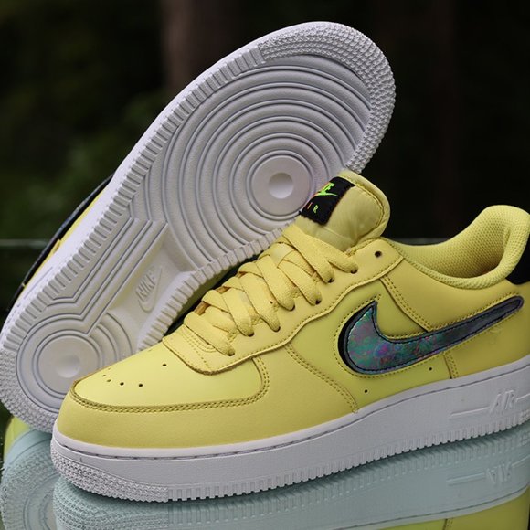 Nike Air Force 1 Low 07 Lv8 Yellow Pulse Men’s Size 8 - Picture 7 of 12